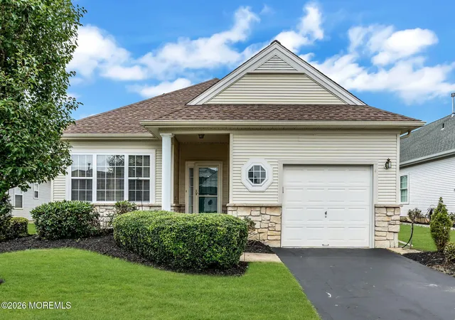 Photo 1 of Single family home for sale at 4 Frances Ct, Manchester, NJ 08759 | MLS# 22627303 | Listing updated on 2026-09-14