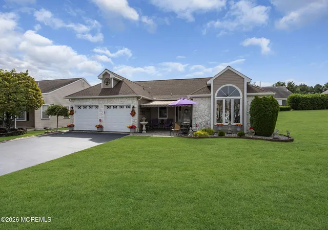 Photo 38 of Sale Pending at 31 Swindon Ct, Toms River, NJ 08757 | MLS# 22628043 | Listing updated on 2026-09-16