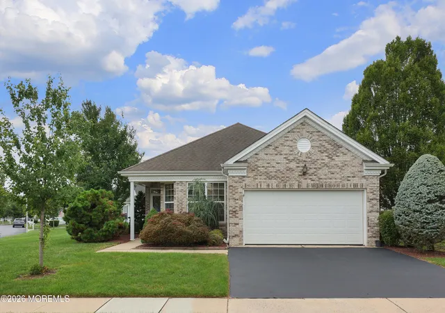 Photo 1 of Single family home for sale at 1 Essex Dr, Jackson, NJ 08527 | MLS# 22627347 | Listing updated on 2026-09-16