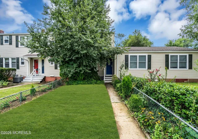 Listing Photo 5 - Condo for sale in building located at 23 Belshaw Ave, Eatontown, NJ 07724
