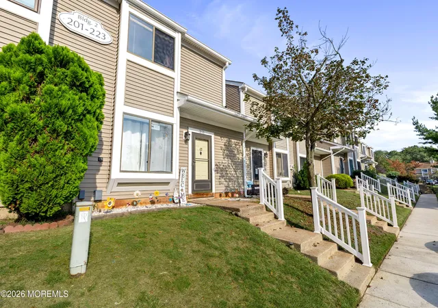 Photo 1 of Condo for sale at 211 Sandra Pl #211, Brick, NJ 08724 | MLS# 22627751 | Listing updated on 2026-09-15