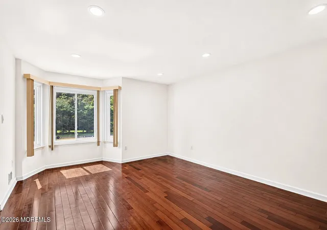 Photo 4 of Single family home for sale at 1 Cherry Crk Dr, Matawan, NJ 07747 | MLS# 22627507 | Listing updated on 2026-09-15