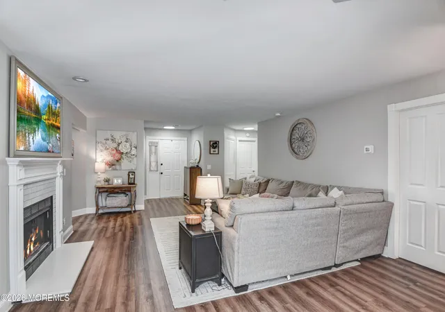 Listing Photo 4 - Condo for sale in building located at 520 Waters Edge Dr, Toms River, NJ 08753 - Unit #520