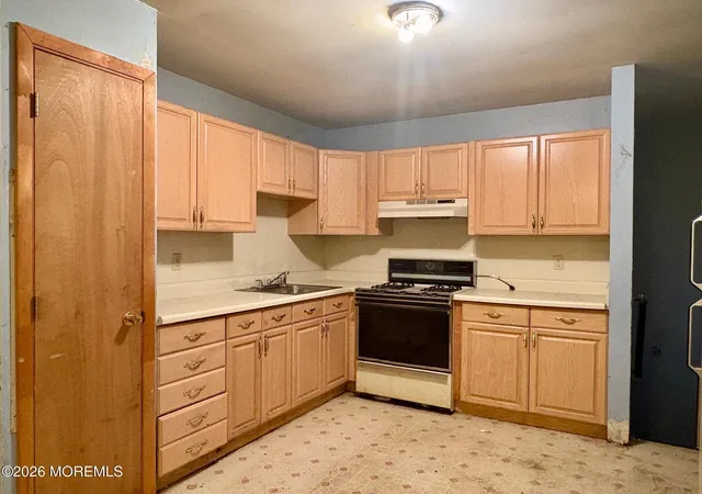 Photo 3 of Sale Pending at 11 Brookwood Pkwy, Jackson, NJ 08527 | MLS# 22627660 | Listing updated on 2026-09-15