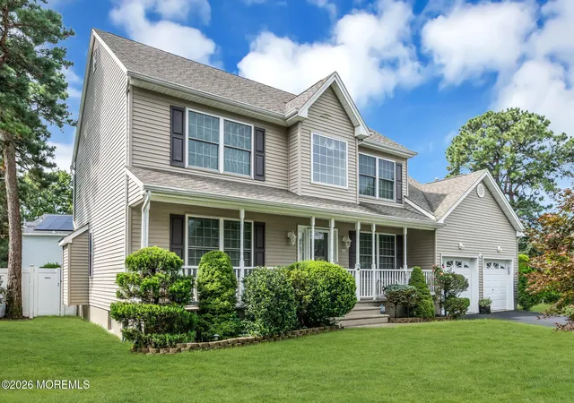 Photo 2 of Single family home for sale at 592 Pirate Ln, Manahawkin, NJ 08050 | MLS# 22627432 | Listing updated on 2026-09-14