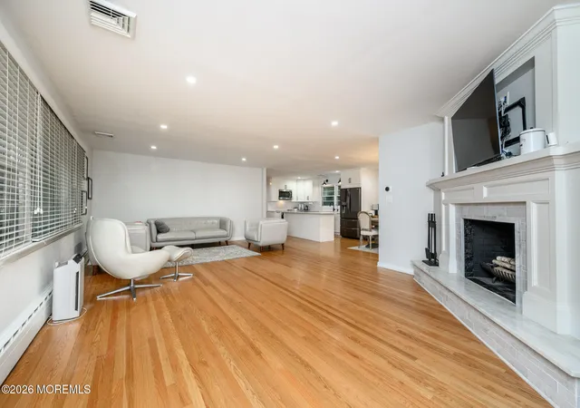Photo 4 of Single family home for sale at 76 Main St, Holmdel, NJ 07733 | MLS# 22628380 | Listing updated on 2026-09-28