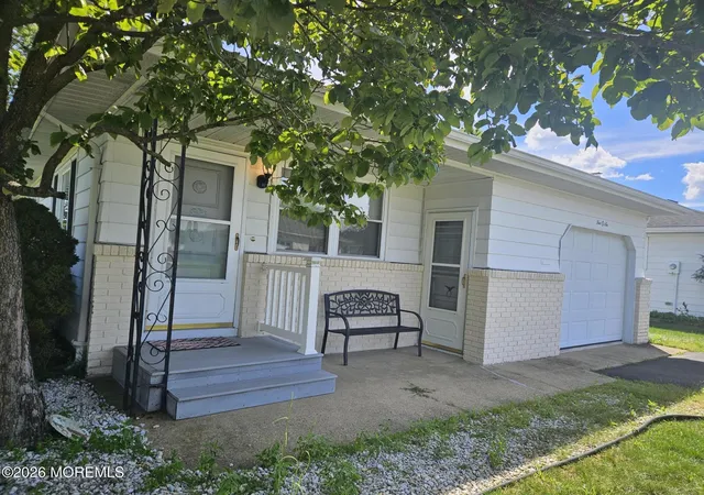 Photo 1 of Single family home for sale at 506 St Thomas Dr, Toms River, NJ 08757 | MLS# 22627475 | Listing updated on 2026-09-13