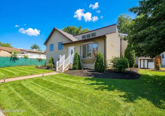Photo 4 of Single family home for sale at 897 Brookside Ave, Keyport, NJ 07735 | MLS# 22627615 | Listing updated on 2026-09-16