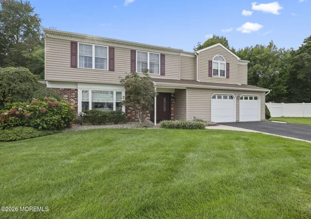 Photo 3 of Single family home for sale at 55 Hedgewood Rd, Howell, NJ 07731 | MLS# 22627540 | Listing updated on 2026-09-10