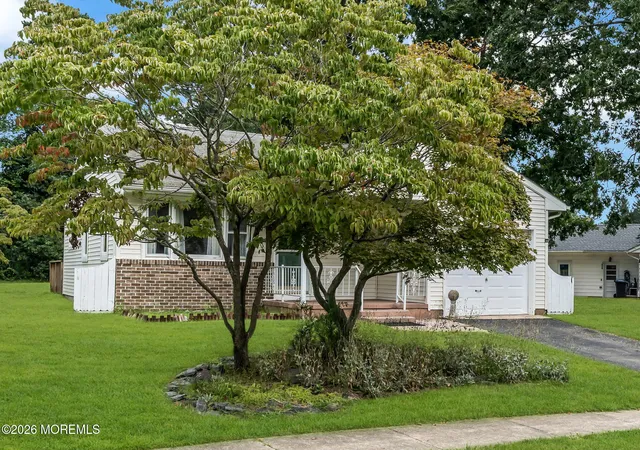 Photo 3 of Single family home for sale at 75 Columbine Cir, Toms River, NJ 08755 | MLS# 22627715 | Listing updated on 2026-09-04