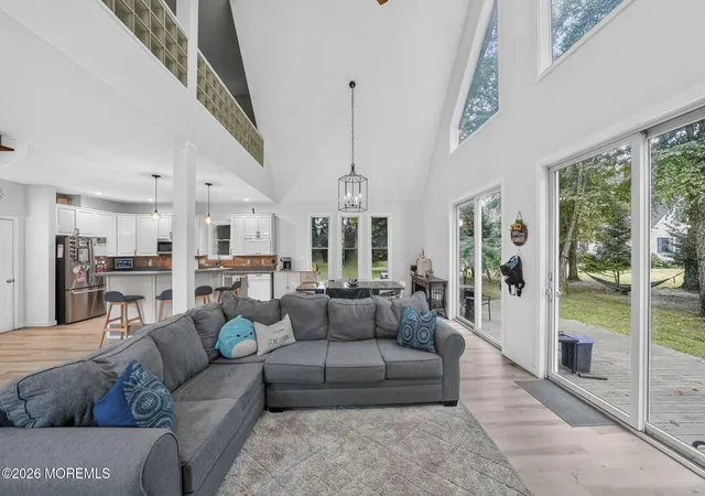 Photo 3 of Single family home for sale at 1012 Columbus Rd, Burlington, NJ 08016 | MLS# 22627493 | Listing updated on 2026-09-03