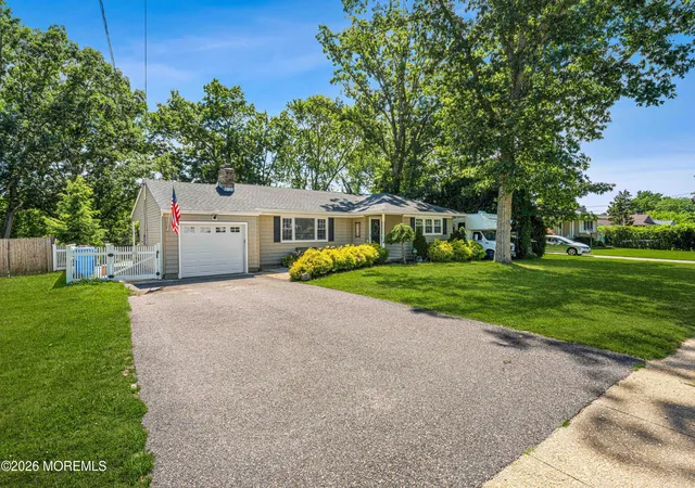 Photo 2 of Single family home for sale at 469 River Ter, Toms River, NJ 08755 | MLS# 22627509 | Listing updated on 2026-09-15