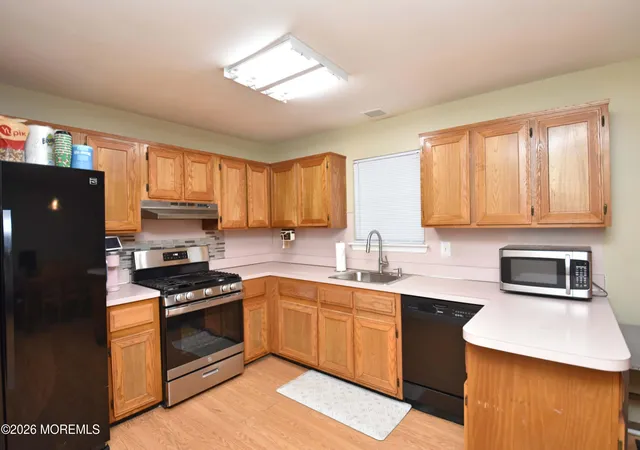 Photo 4 of Condo for sale at 534 Davids Ct, Lakewood, NJ 08701 | MLS# 22627635 | Listing updated on 2026-09-23