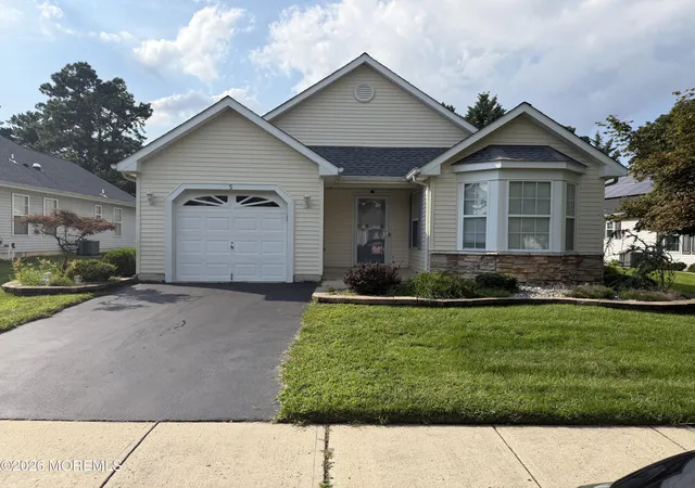 Photo 3 of Single family home for sale at 5 Meadows Ln, Whiting, NJ 08759 | MLS# 22628015 | Listing updated on 2026-09-06