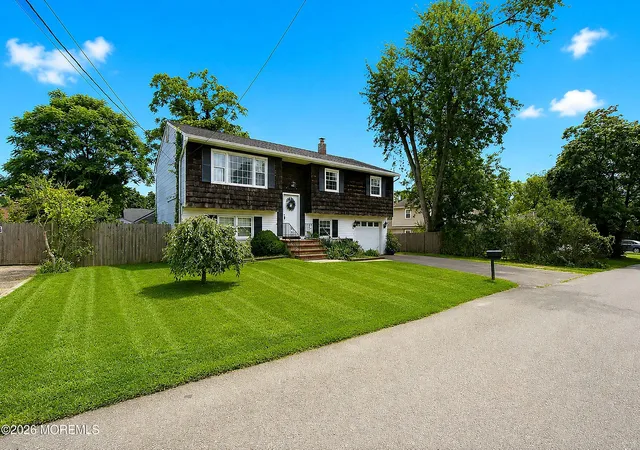 Photo 3 of Single family home for sale at 545 Neptune Ave, Beachwood, NJ 08722 | MLS# 22627771 | Listing updated on 2026-09-17
