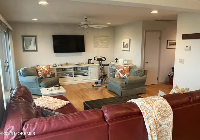 Photo 3 of Single family home for sale at 1436 S Bayview Ave, Seaside Park, NJ 08752 | MLS# 22627648 | Listing updated on 2026-09-15