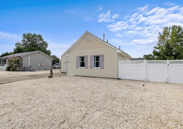 Photo 33 of Sale Pending at 779 Jane Dr, Manahawkin, NJ 08050 | MLS# 22627553 | Listing updated on 2026-10-15
