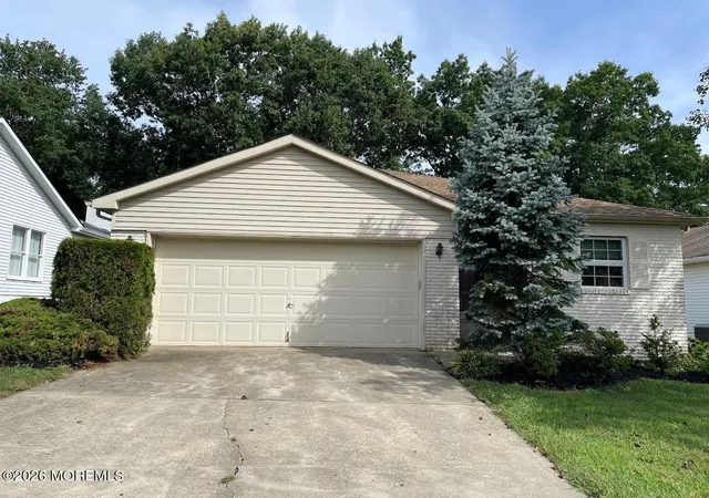 Photo 1 of Single family home for sale at 1490 Gleniffer Hl Rd, Toms River, NJ 08755 | MLS# 22627854 | Listing updated on 2026-09-10