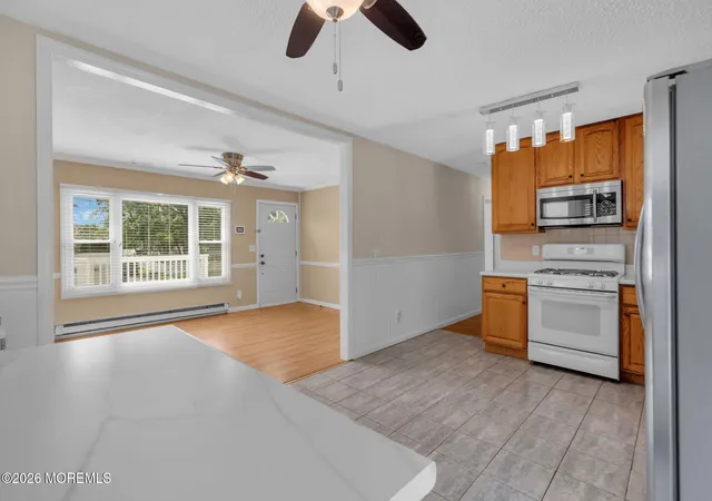 Photo 3 of Single family home for sale at 3108 Oceanic Dr, Toms River, NJ 08753 | MLS# 22627949 | Listing updated on 2026-09-17