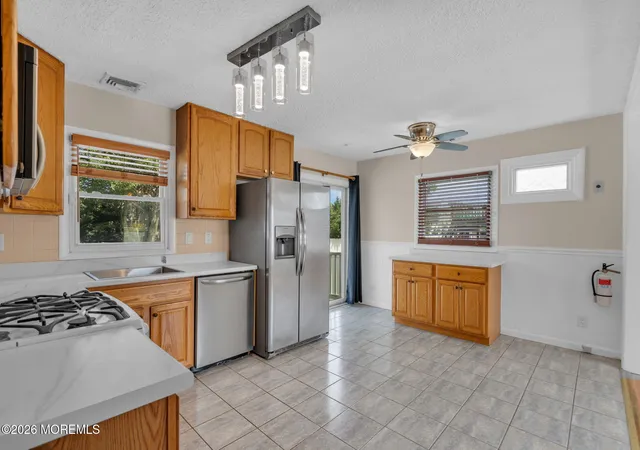Photo 4 of Single family home for sale at 3108 Oceanic Dr, Toms River, NJ 08753 | MLS# 22627949 | Listing updated on 2026-09-17