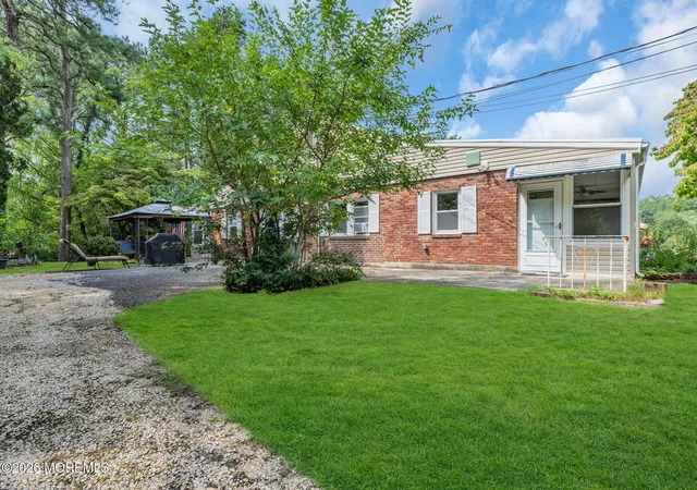 Photo 4 of Single family home for sale at 6 B Beech St, Toms River, NJ 08757 | MLS# 22627565 | Listing updated on 2026-09-02