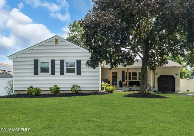 Photo 2 of Sale Pending at 800 Parkview Blvd, Toms River, NJ 08757 | MLS# 22627692 | Listing updated on 2026-09-10