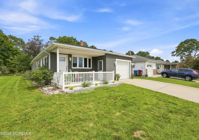 Photo 3 of Single family home for sale at 144 Biabou Dr, Toms River, NJ 08757 | MLS# 22627970 | Listing updated on 2026-09-17
