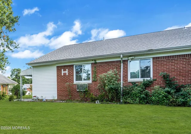 Photo 2 of Single family home for sale at 85 C Hope Rd, Whiting, NJ 08759 | MLS# 22627569 | Listing updated on 2026-09-02