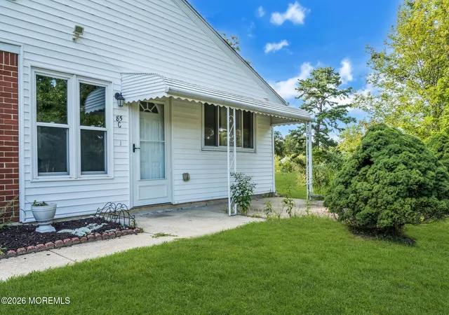 Photo 4 of Single family home for sale at 85 C Hope Rd, Whiting, NJ 08759 | MLS# 22627569 | Listing updated on 2026-09-02