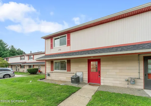 Photo 2 of Single family home for sale at 1102 Mason Run, Clementon, NJ 08021 | MLS# 22627590 | Listing updated on 2026-09-07