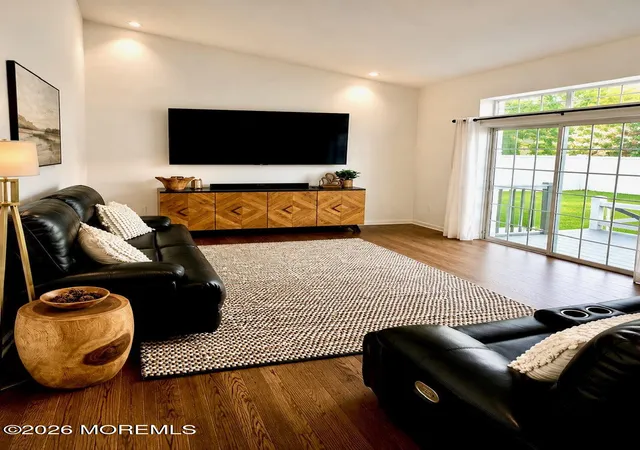 Photo 3 of Single family home for sale at 6 Thrush Ct, Old Bridge, NJ 08857 | MLS# 22627582 | Listing updated on 2026-09-17