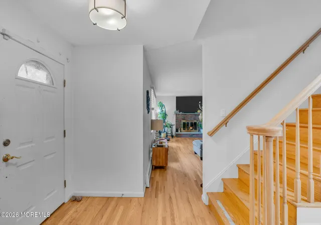 Photo 4 of Single family home for sale at 11 Mount Vernon Dr, Toms River, NJ 08755 | MLS# 22627679 | Listing updated on 2026-09-11
