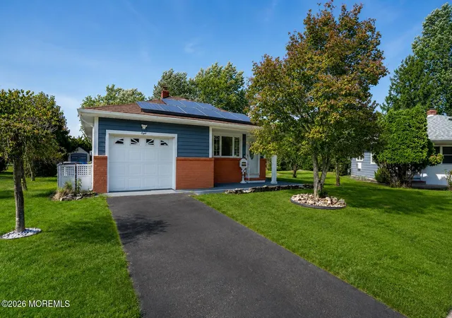 Photo 1 of Single family home for sale at 8 Fort Defrance Ave, Toms River, NJ 08757 | MLS# 22627632 | Listing updated on 2026-09-11
