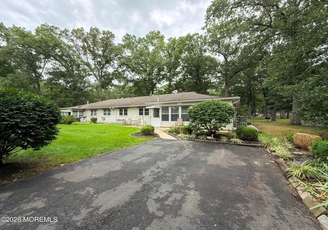 Photo 2 of Single family home for sale at 11 Connie Ln #D, Jackson, NJ 08527 | MLS# 22628029 | Listing updated on 2026-09-06