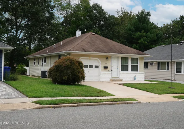 Photo 2 of Single family home for sale at 2117 Mount Hope Ln, Toms River, NJ 08753 | MLS# 22627943 | Listing updated on 2026-09-10