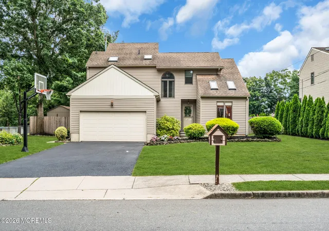 Photo 1 of Single family home for sale at 615 Dave Marion Rd, Toms River, NJ 08753 | MLS# 22627999 | Listing updated on 2026-09-16