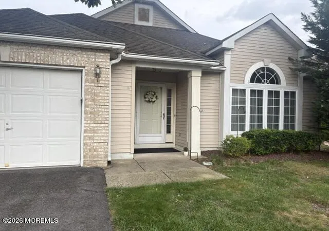 Photo 1 of Single family home for sale at 8 Llewellyn Ct, Jackson, NJ 08527 | MLS# 22627870 | Listing updated on 2026-09-06