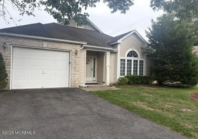 Photo 3 of Single family home for sale at 8 Llewellyn Ct, Jackson, NJ 08527 | MLS# 22627870 | Listing updated on 2026-09-06