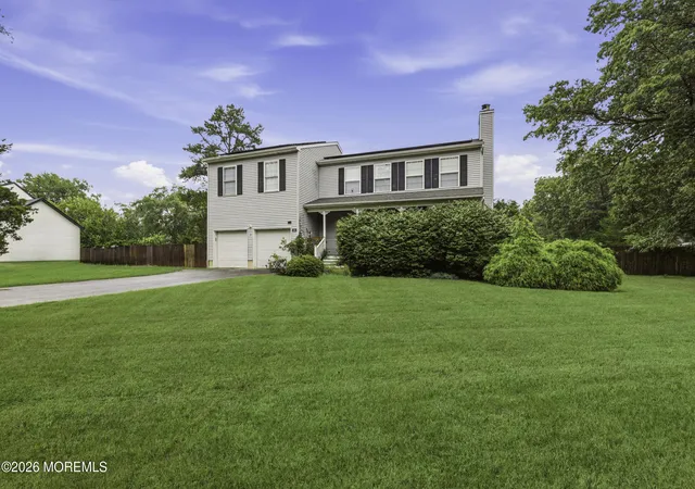 Photo 3 of Single family home for sale at 11 Mills Ln, Jackson, NJ 08527 | MLS# 22628108 | Listing updated on 2026-09-08