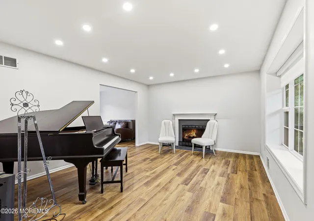 Photo 4 of Single family home for sale at 11 Mills Ln, Jackson, NJ 08527 | MLS# 22628108 | Listing updated on 2026-09-08