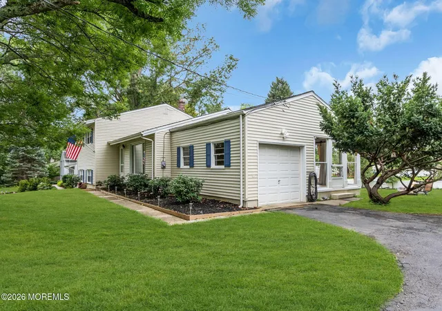 Photo 2 of Single family home for sale at 20 Fairfield Dr, Tinton Falls, NJ 07724 | MLS# 22628100 | Listing updated on 2026-09-13