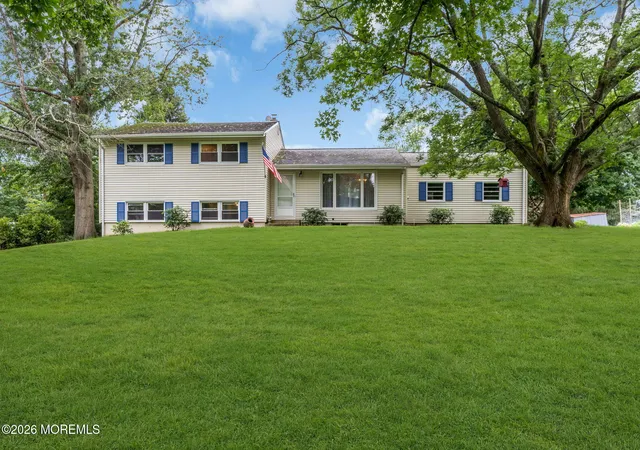 Photo 4 of Single family home for sale at 20 Fairfield Dr, Tinton Falls, NJ 07724 | MLS# 22628100 | Listing updated on 2026-09-13