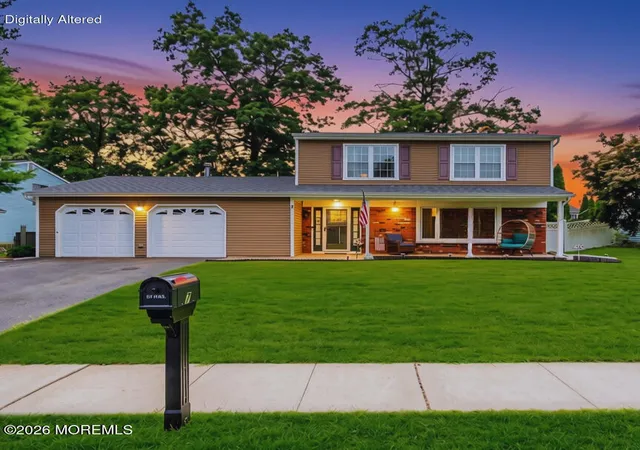 Photo 2 of Single family home for sale at 7 Moss Hvn Way, Howell, NJ 07731 | MLS# 22627777 | Listing updated on 2026-09-07