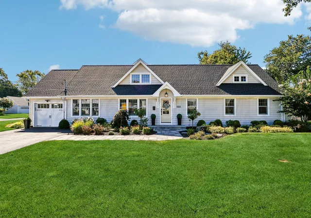 Photo 1 of Single family home for sale at 1105 Glendale Pkwy, Spring Lake, NJ 07762 | MLS# 22628303 | Listing updated on 2026-09-13