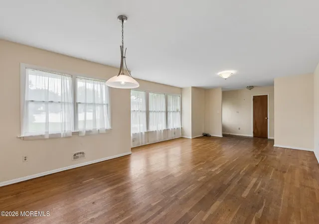 Photo 4 of Single family home for sale at 27 Springhill Dr, Howell, NJ 07731 | MLS# 22627887 | Listing updated on 2026-09-04