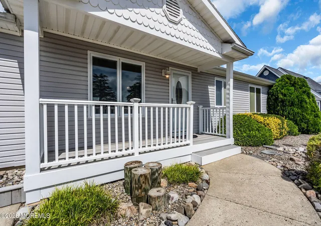 Photo 3 of Single family home for sale at 184 Catherine Ln, Manahawkin, NJ 08050 | MLS# 22627908 | Listing updated on 2026-09-10