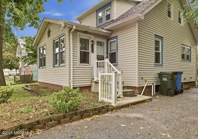 Photo 3 of Single family home for sale at 107 Elm St, Lakehurst, NJ 08733 | MLS# 22627913 | Listing updated on 2026-09-04