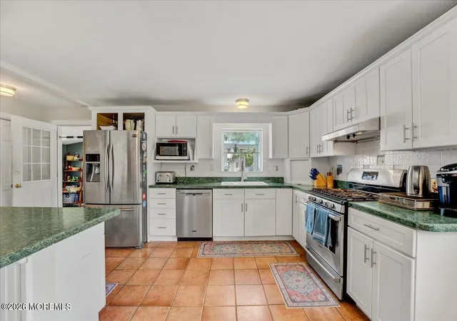 Photo 3 of Single family home for sale at 89 Campbell St, Red Bank, NJ 07701 | MLS# 22627830 | Listing updated on 2026-09-05