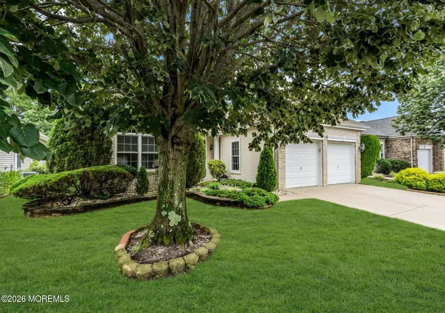 Photo 3 of Single family home for sale at 27 Congressional Rd, Jackson, NJ 08527 | MLS# 22628299 | Listing updated on 2026-09-15