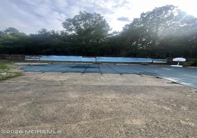 Photo 3 of Single family home for sale at 5 Rodeo Dr, West Creek, NJ 08092 | MLS# 22627902 | Listing updated on 2026-09-16